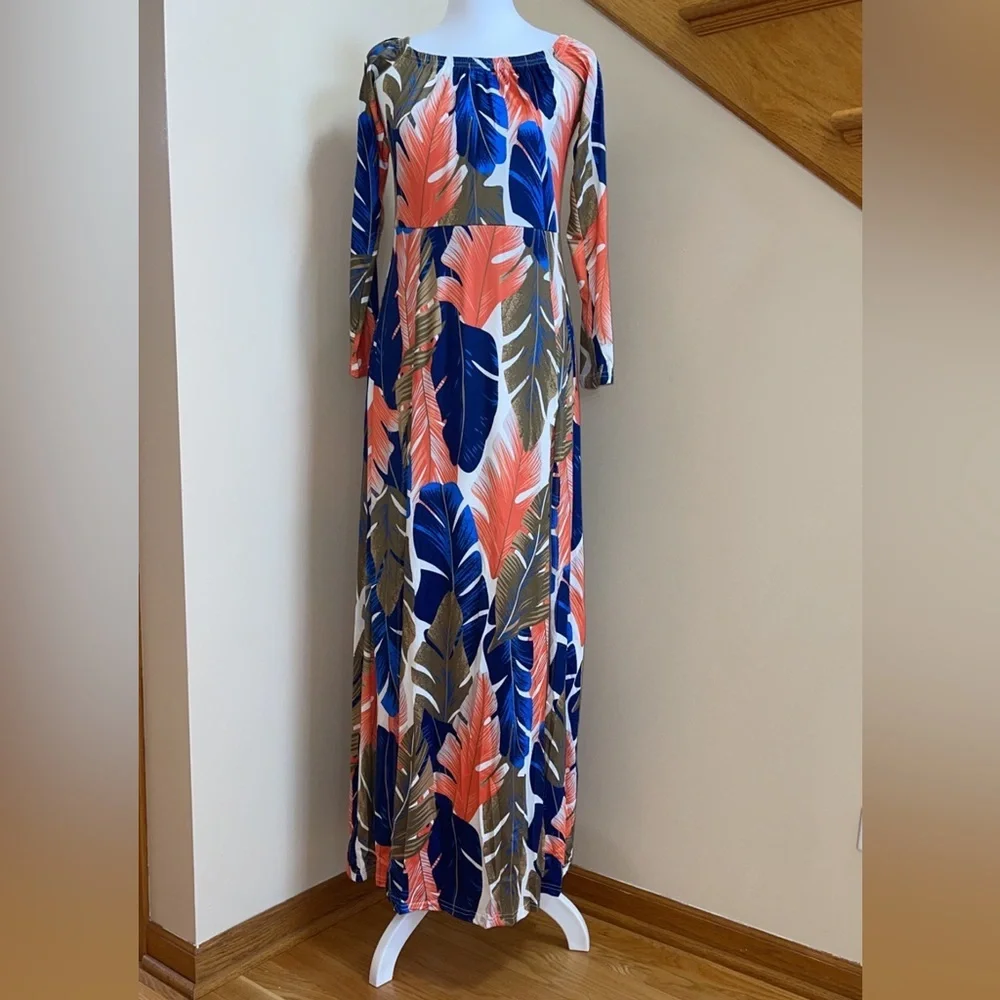 Women’s Beach Casual Dress Size Medium Floral Leaves Vibrant Color 2 Front Slits